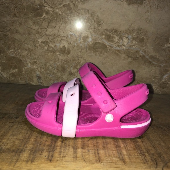 pink sandals size 7